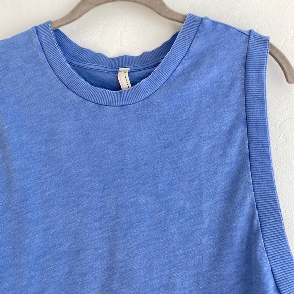 Free People love tank - Picture 5 of 9